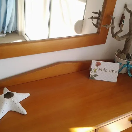 Thalassa View 公寓 *